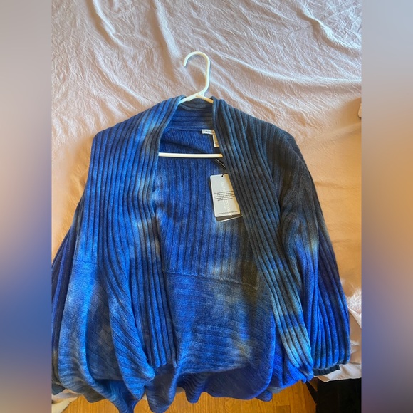 Blue Cashmere Tie Dye Drape - Picture 3 of 4